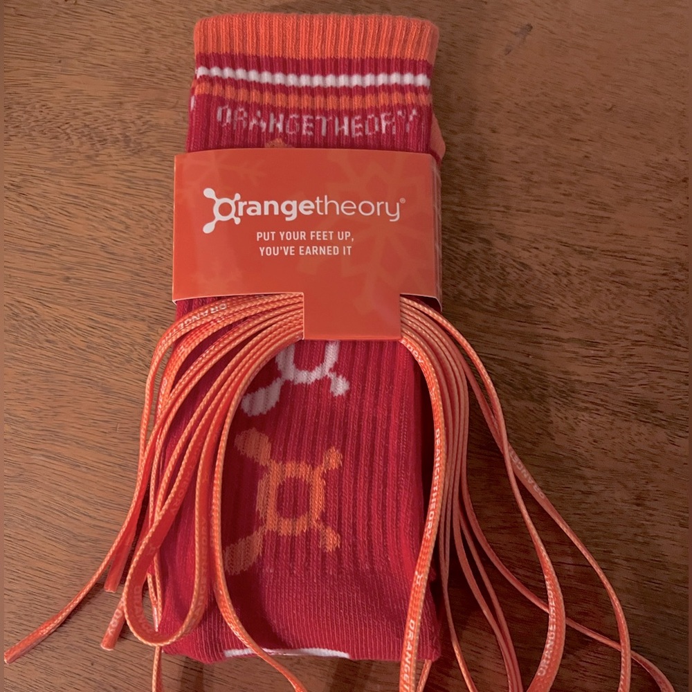 Orangetheory fitness socks and laces
